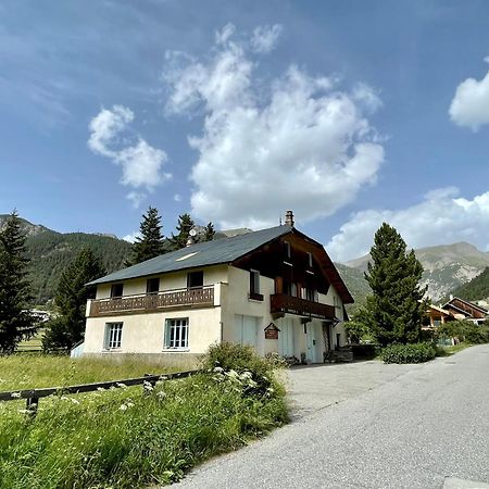 Gite Montagne 1 A 25 Places "Chalet Coste Belle" Ceillac Zewnętrze zdjęcie