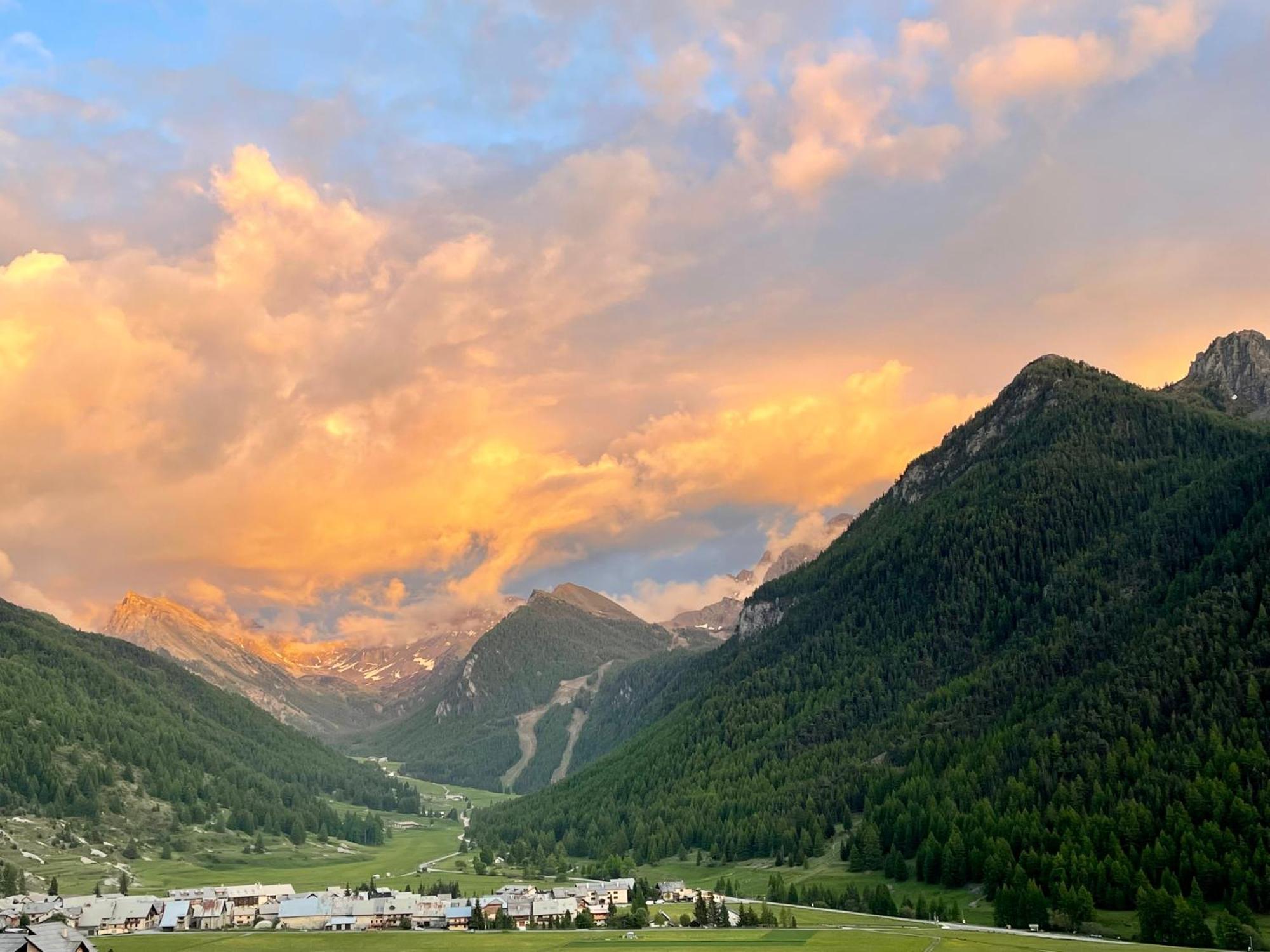 Gite Montagne 1 A 25 Places "Chalet Coste Belle" Ceillac Zewnętrze zdjęcie