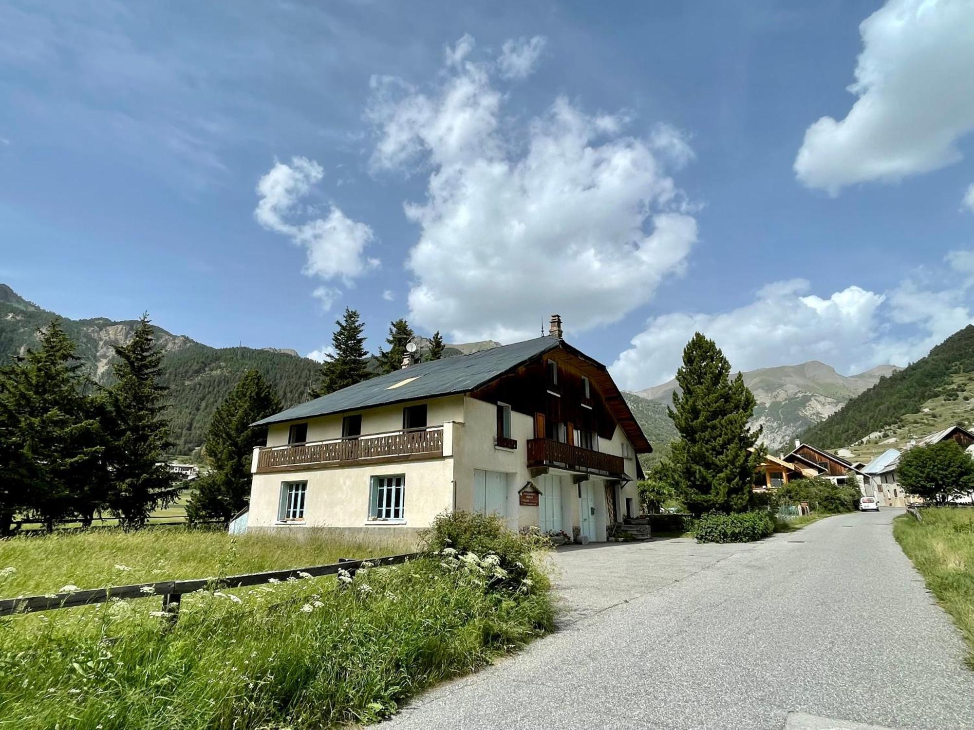 Gite Montagne 1 A 25 Places "Chalet Coste Belle" Ceillac Zewnętrze zdjęcie